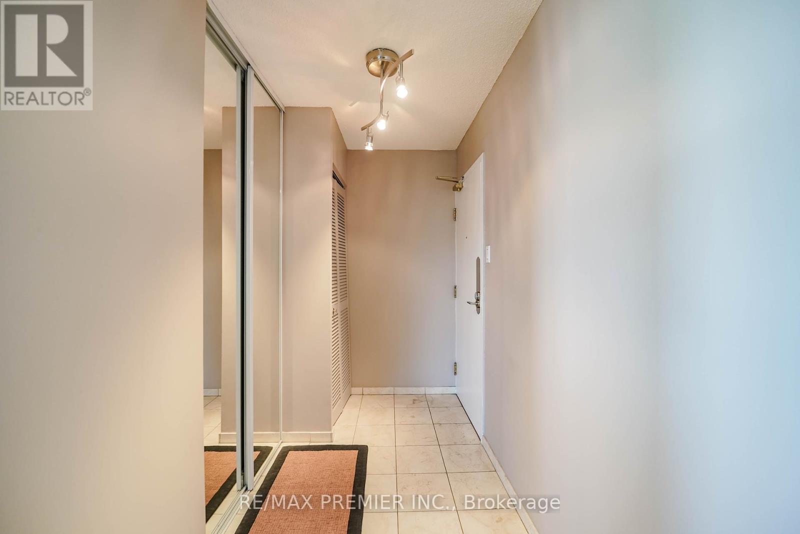 Photo 7 of Unit 601 250 Queens Quay Boulevard W, Toronto ON