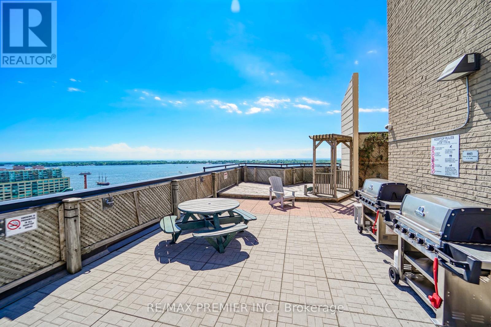 Photo 14 of Unit 601 250 Queens Quay Boulevard W, Toronto ON