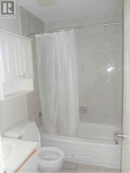 Photo 4 of Main 49 Bassett Boulevard, Whitby ON