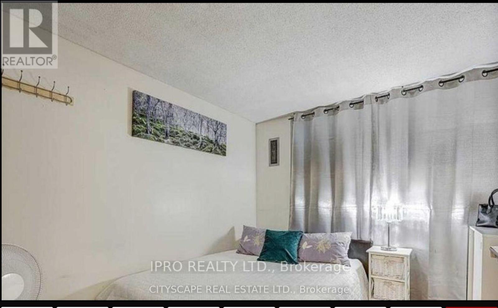 Photo 19 of 1001 26 Hanover Road, Brampton ON