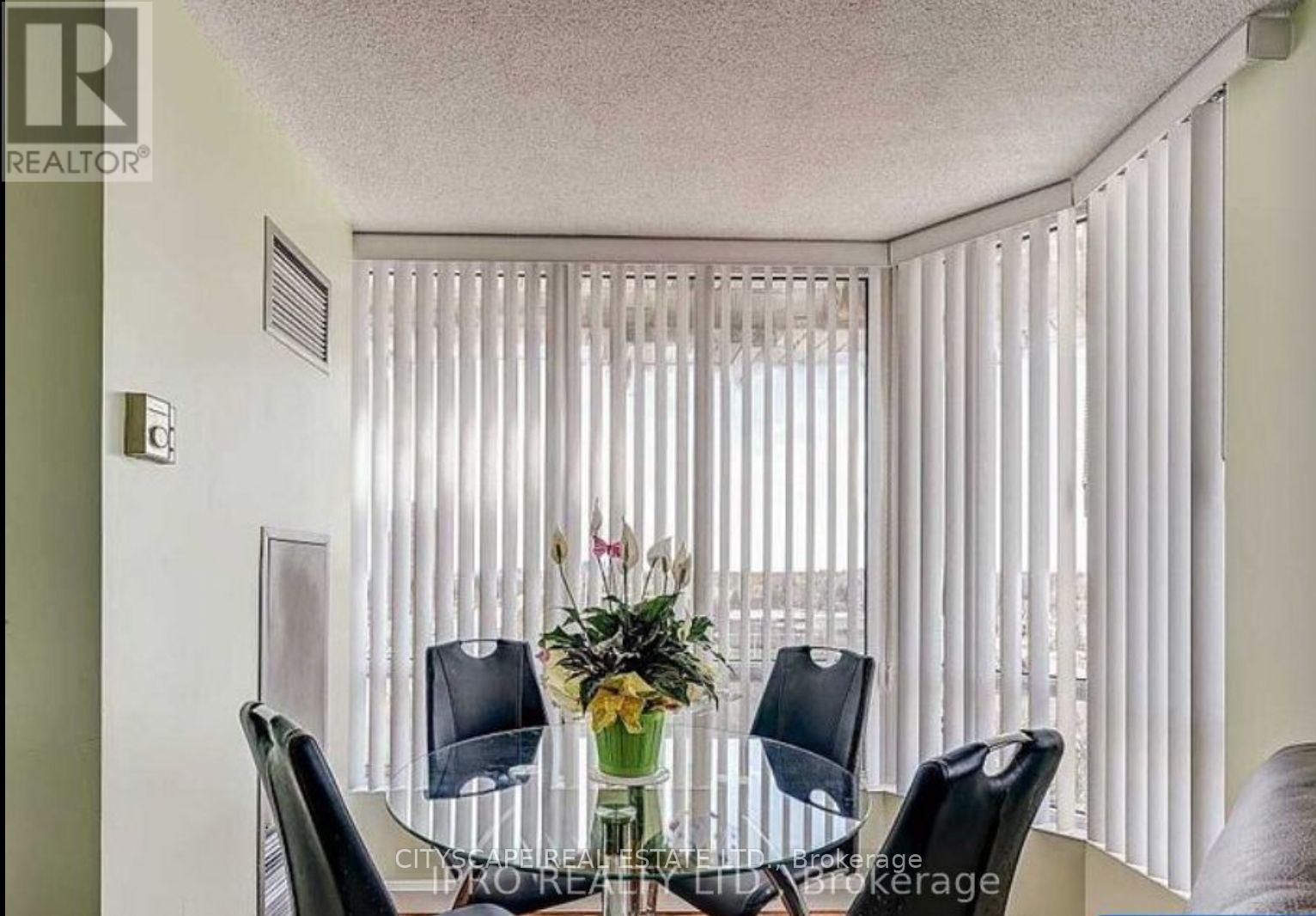 Photo 7 of 1001 26 Hanover Road, Brampton ON