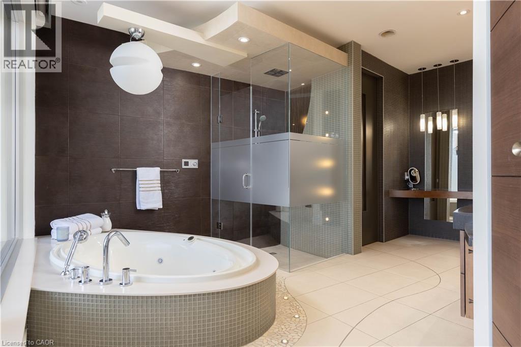 Photo 3 of 1540 Watersedge Road, Mississauga ON