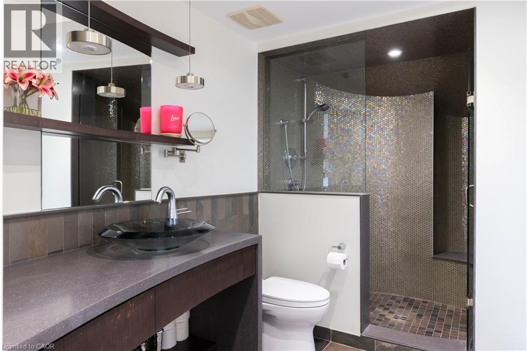 Photo 11 of 1540 Watersedge Road, Mississauga ON
