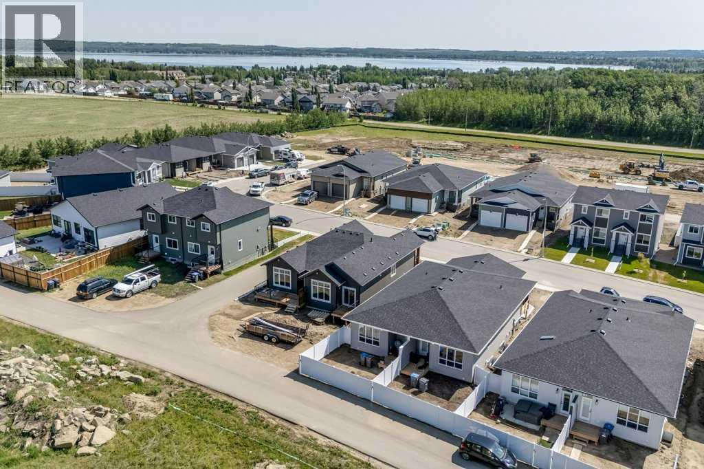 Photo 21 of 137 Gray Close, Sylvan Lake AB