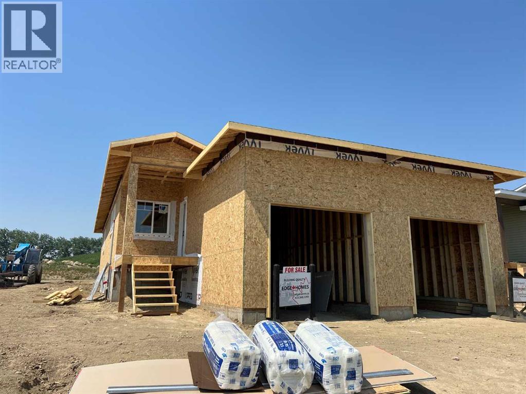 Photo 25 of 137 Gray Close, Sylvan Lake AB