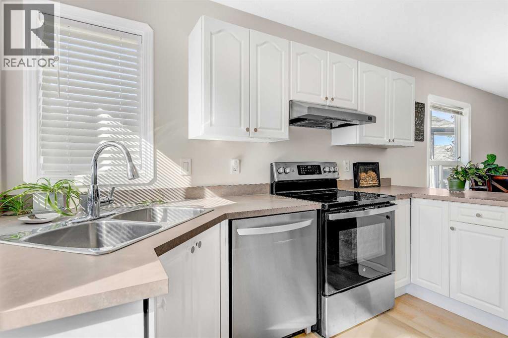Photo 7 of 9205 115 Avenue, Grande Prairie AB