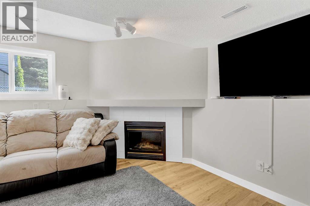 Photo 11 of 9205 115 Avenue, Grande Prairie AB