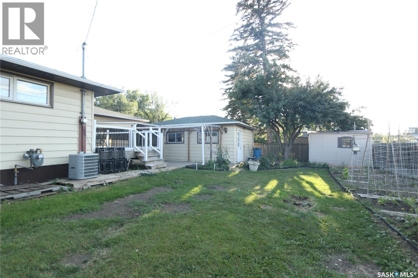 Photo 47 of 1500 Macpherson Avenue, Regina SK