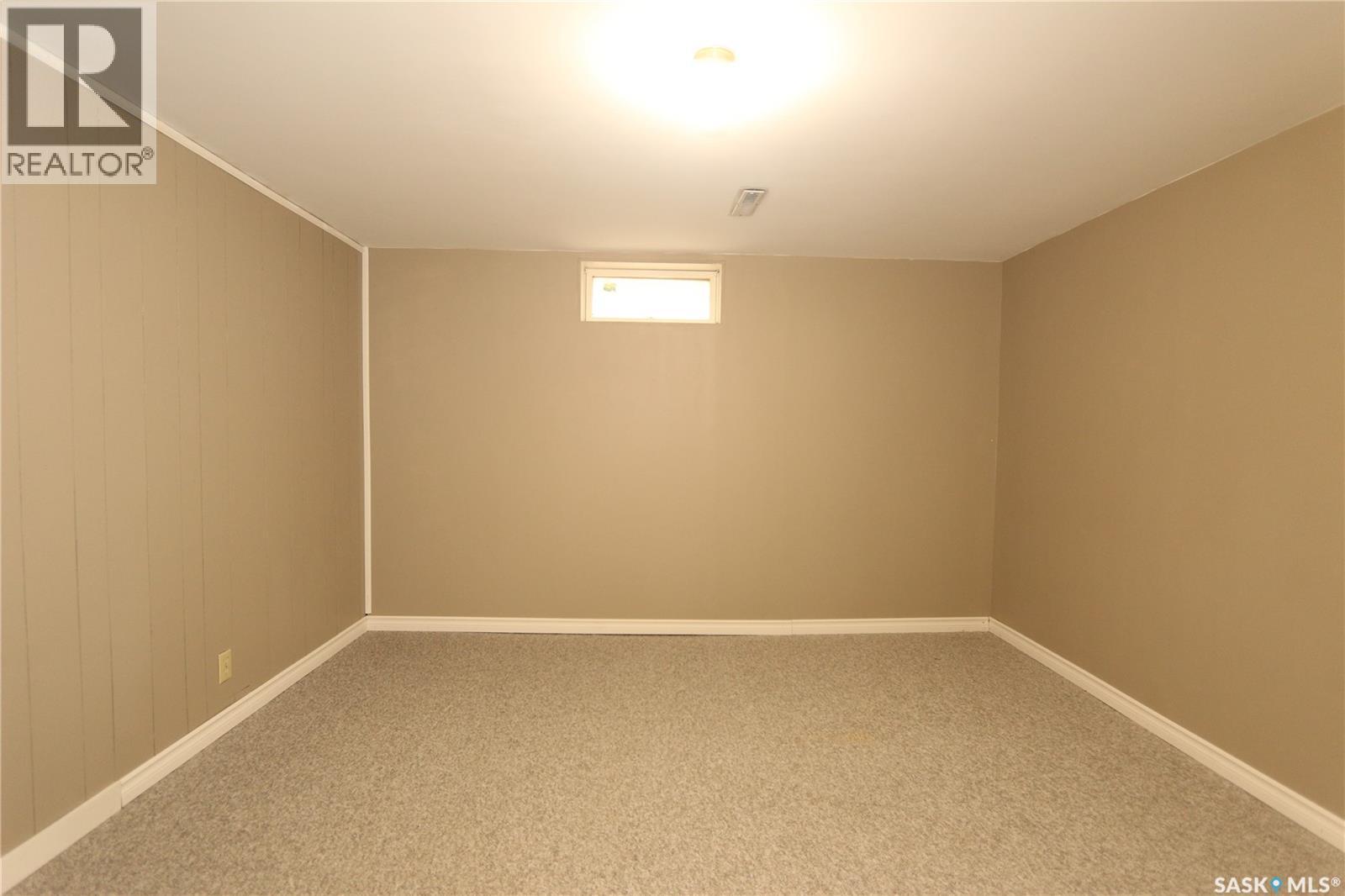 Photo 33 of 1500 Macpherson Avenue, Regina SK