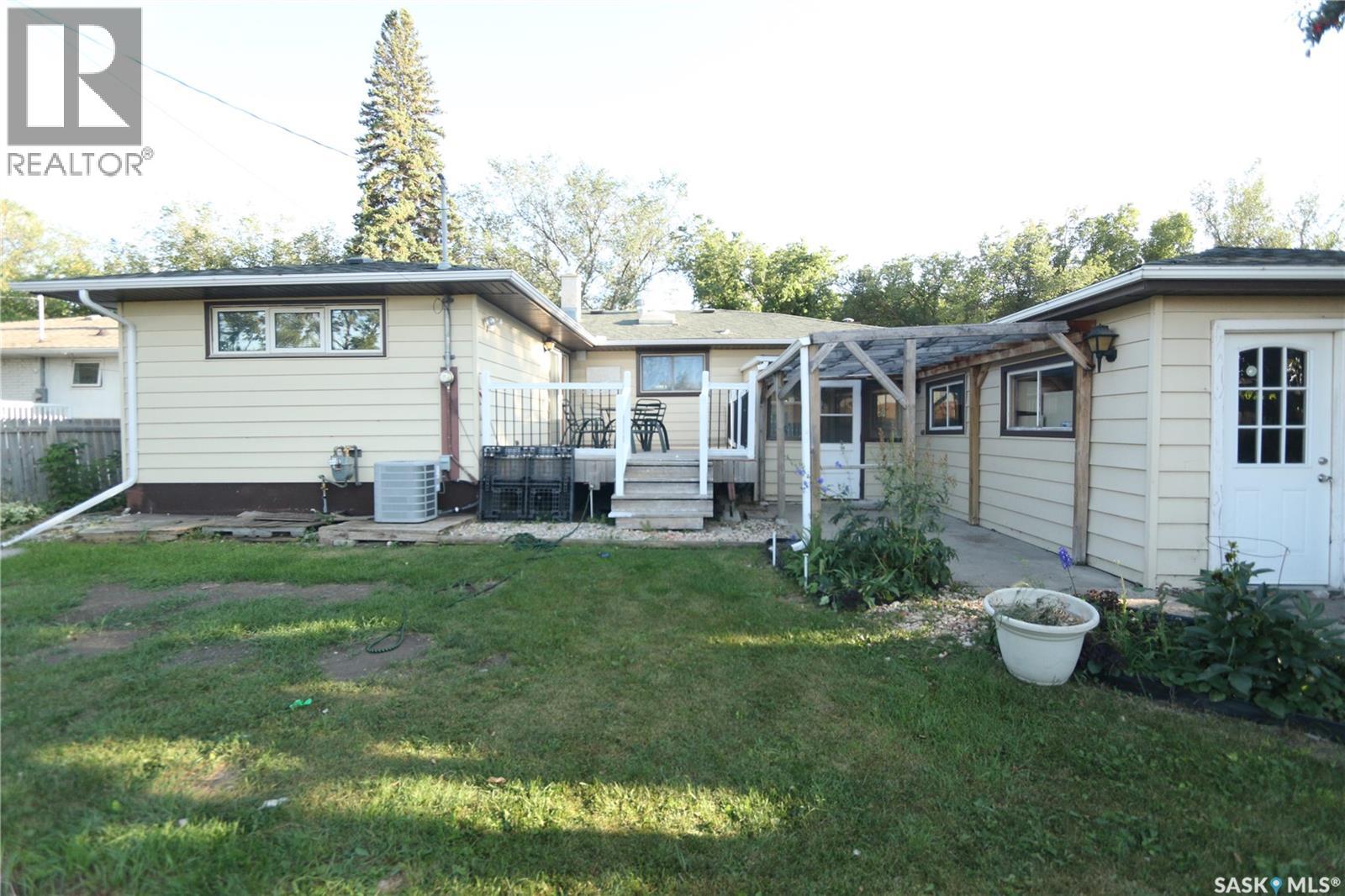 Photo 46 of 1500 Macpherson Avenue, Regina SK