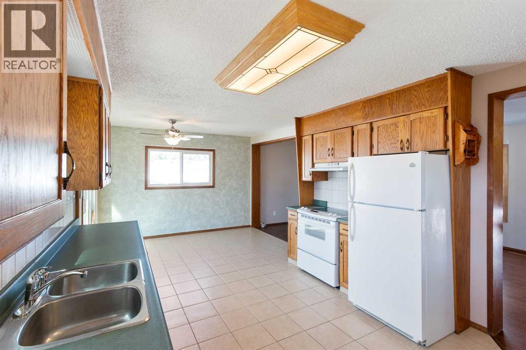 Photo 9 of 125 Big Springs Drive, Airdrie AB