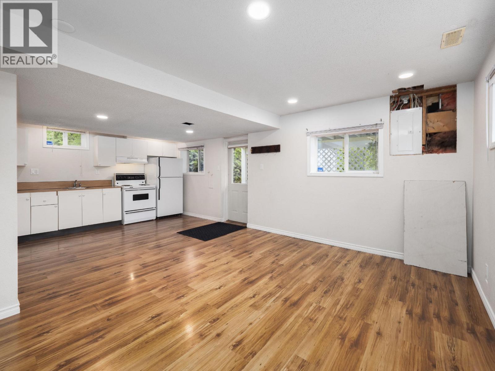 Photo 6 of 3586 Alderwood Court, Prince George BC