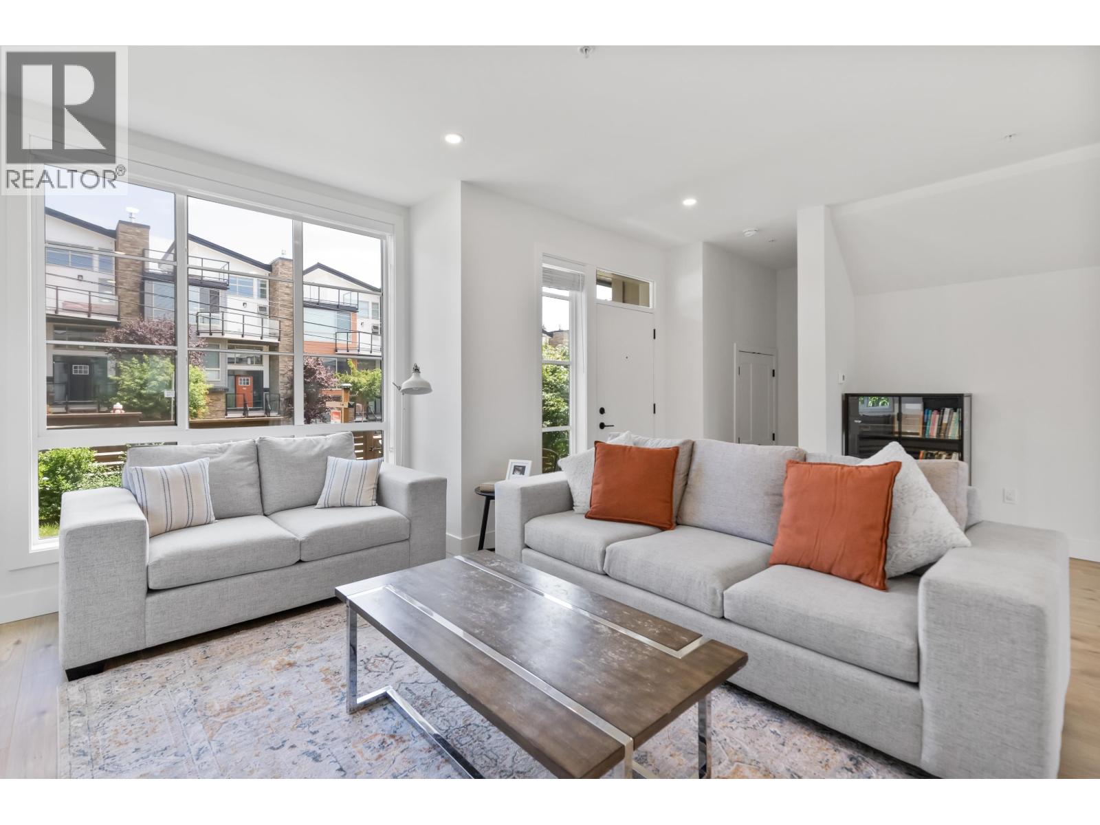 Photo 14 of 22 23183 136 Avenue, Maple Ridge BC