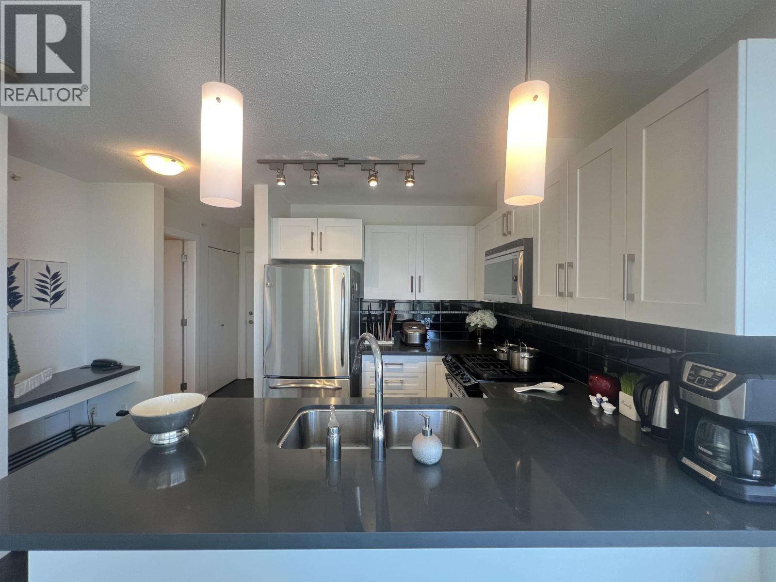 Photo 2 of 1207 7090 Edmonds Street, Burnaby BC