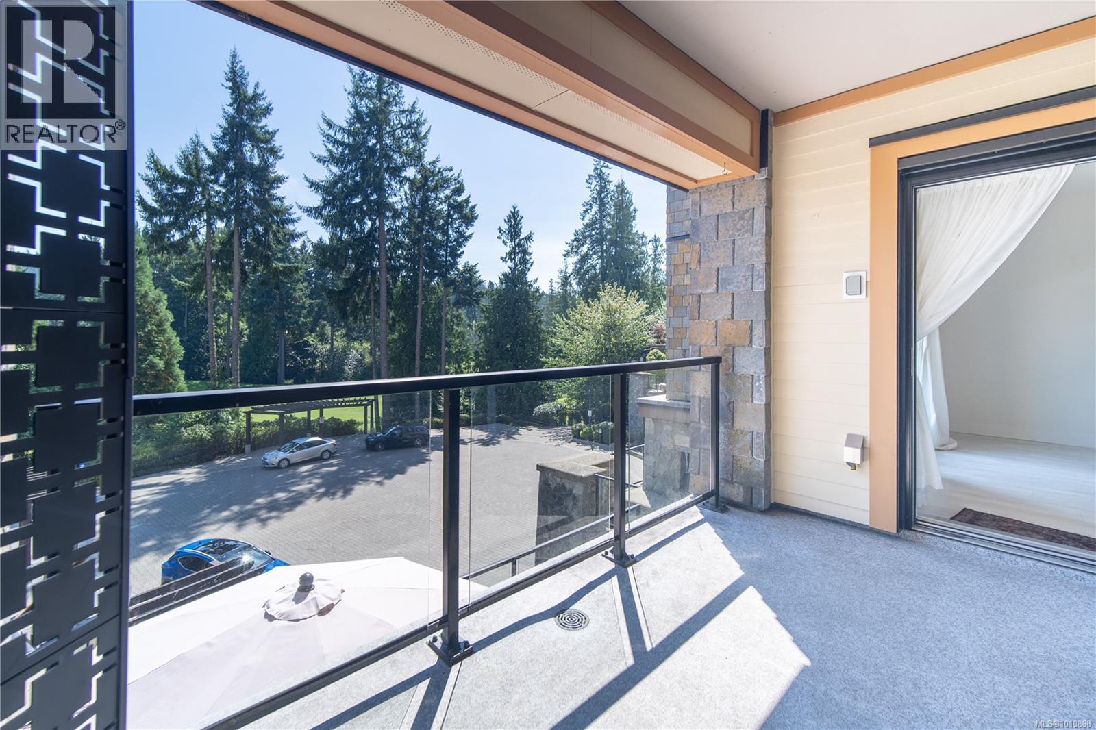 Photo 23 of 210 1400 Lynburne Pl, Langford BC