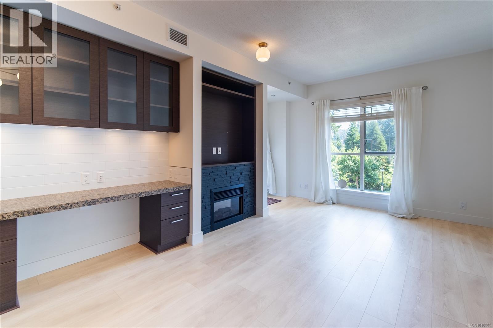Photo 18 of 210 1400 Lynburne Pl, Langford BC