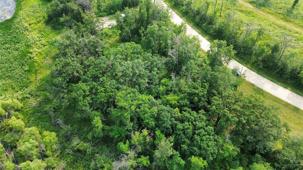 Photo 3 of 520 Oako Beach Drive, Dauphin MB