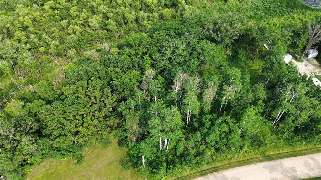 Photo 2 of 520 Oako Beach Drive, Dauphin MB