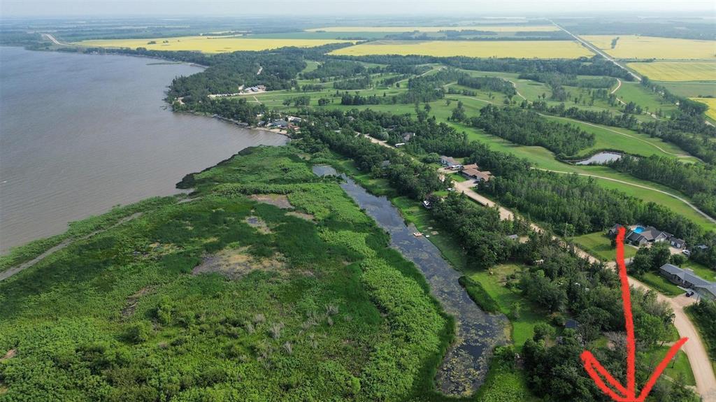 Photo 4 of 520 Oako Beach Drive, Dauphin MB