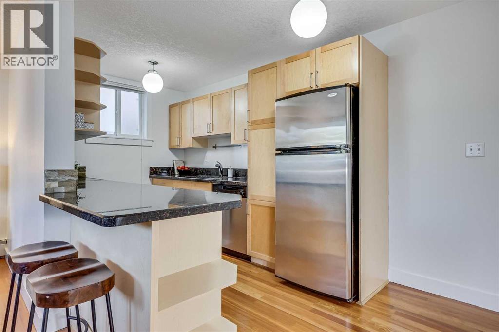 Photo 12 of 105 927 2 Avenue Nw, Calgary AB