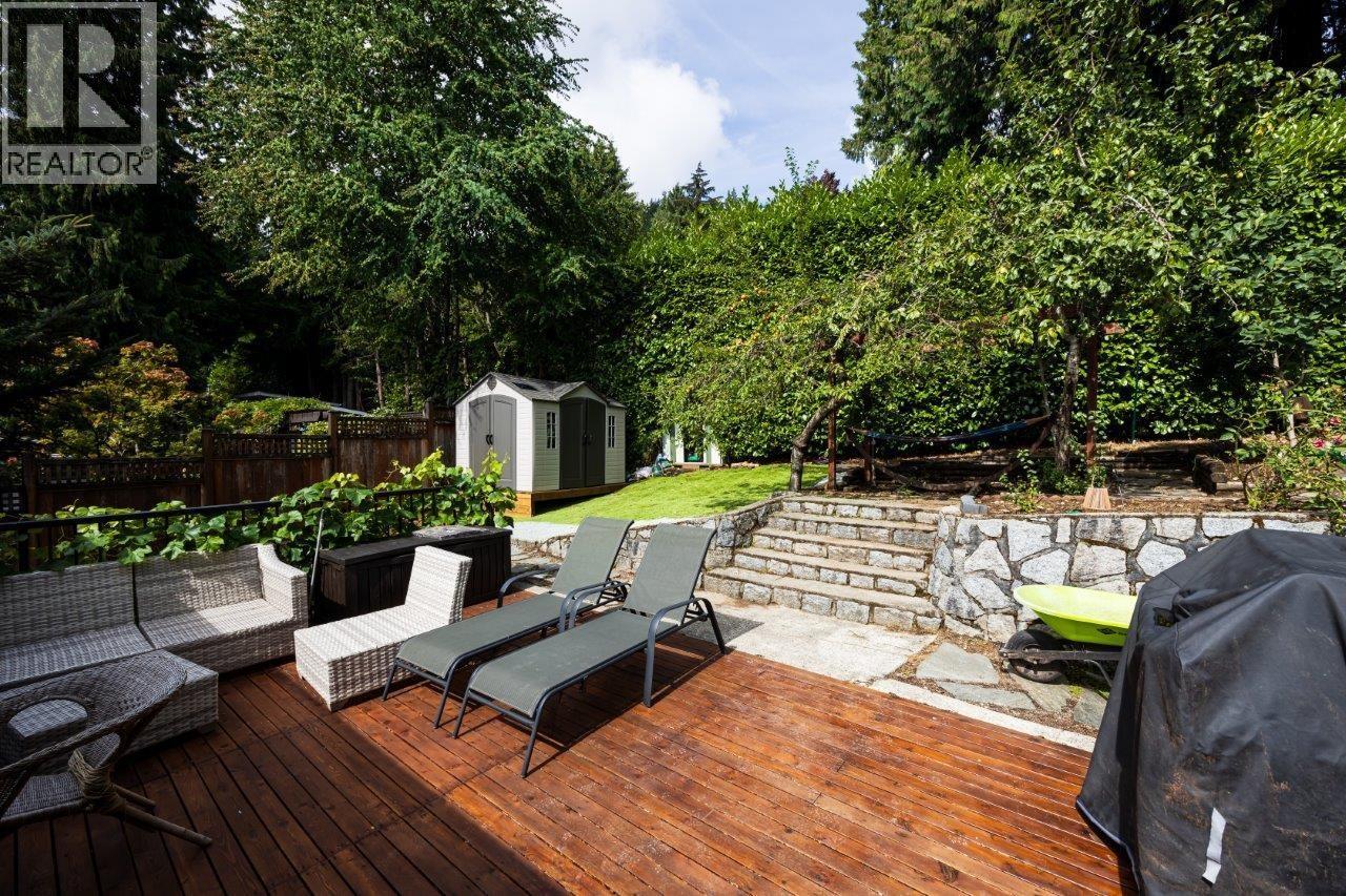 Photo 2 of 4577 Meadowbank Close, North Vancouver BC
