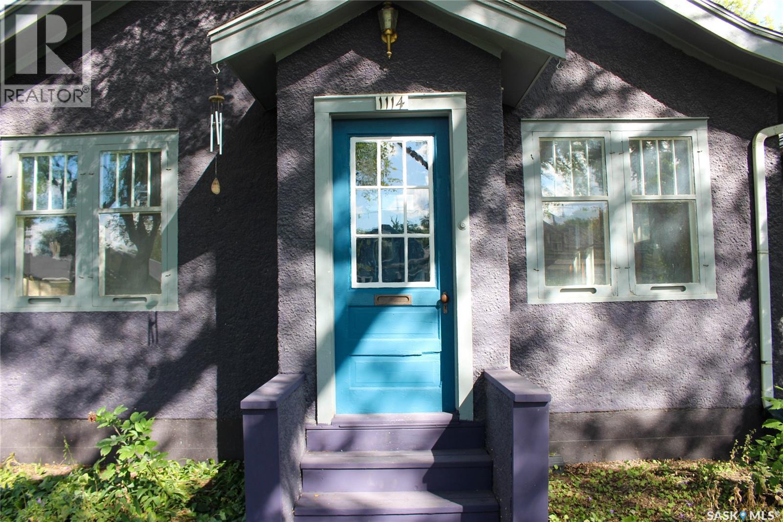 Photo 5 of 1114 C Avenue N, Saskatoon SK