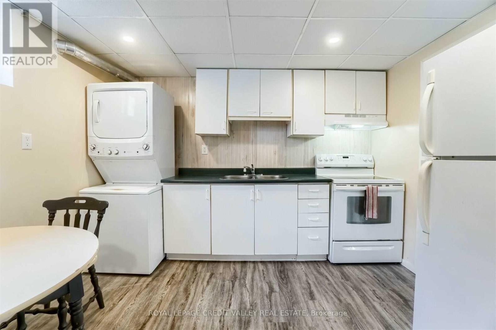 Photo 5 of Basement 20 Glenforest Road, Brampton ON