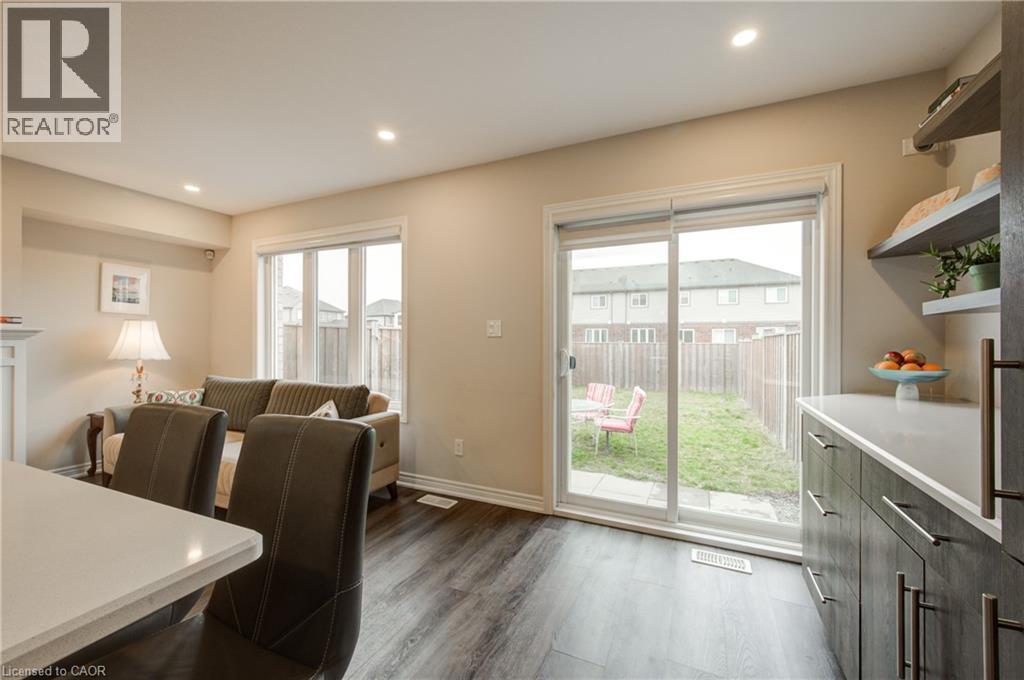 Photo 5 of 71 Heron Street S, Welland ON
