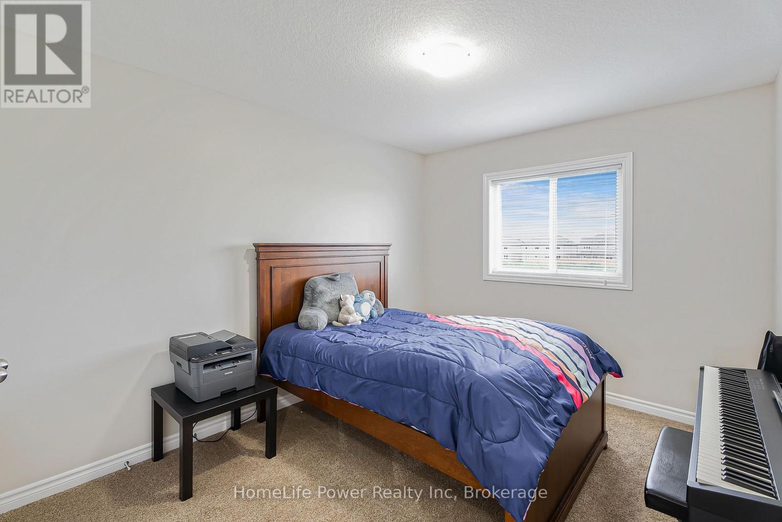 Photo 15 of 1426 Caen Avenue, Woodstock ON