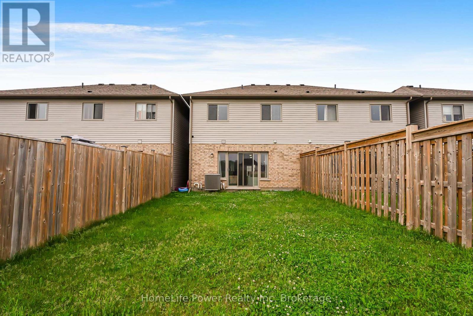 Photo 7 of 1426 Caen Avenue, Woodstock ON