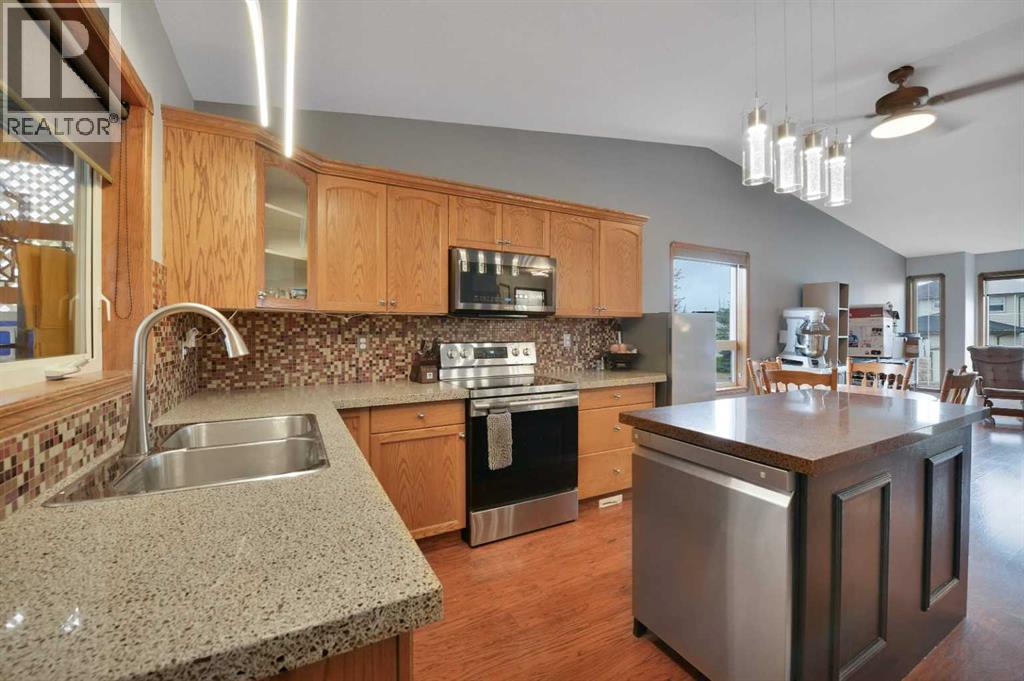 Photo 17 of 52 Parkside Crescent, Blackfalds AB