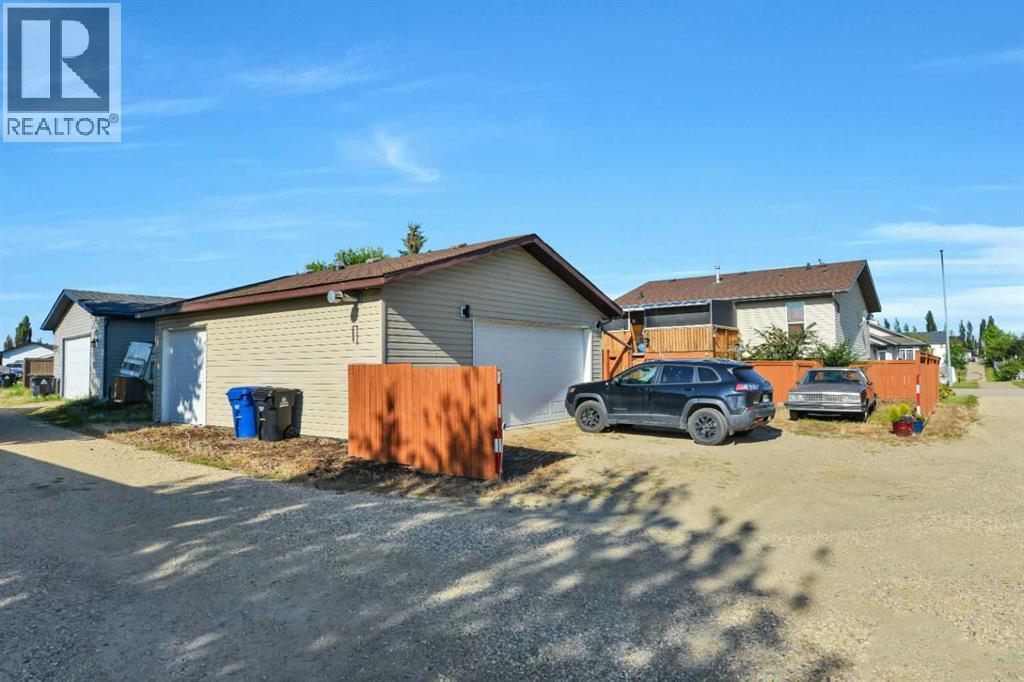 Photo 19 of 52 Parkside Crescent, Blackfalds AB