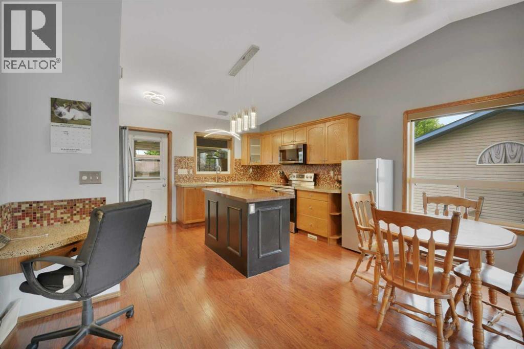 Photo 10 of 52 Parkside Crescent, Blackfalds AB