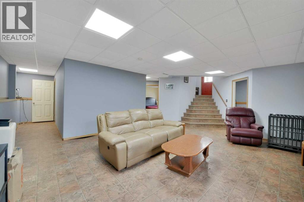 Photo 25 of 52 Parkside Crescent, Blackfalds AB