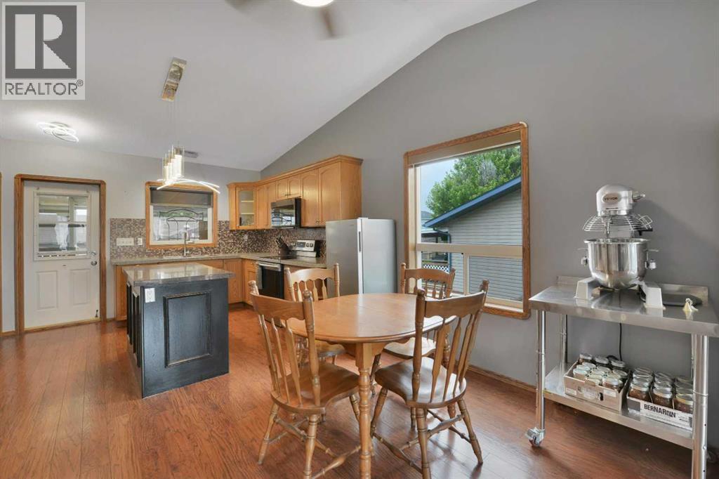 Photo 6 of 52 Parkside Crescent, Blackfalds AB