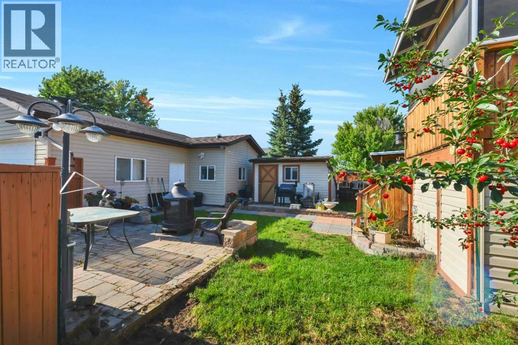 Photo 15 of 52 Parkside Crescent, Blackfalds AB