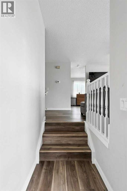 Photo 3 of 30 Macewan Ridge Place Nw, Calgary AB