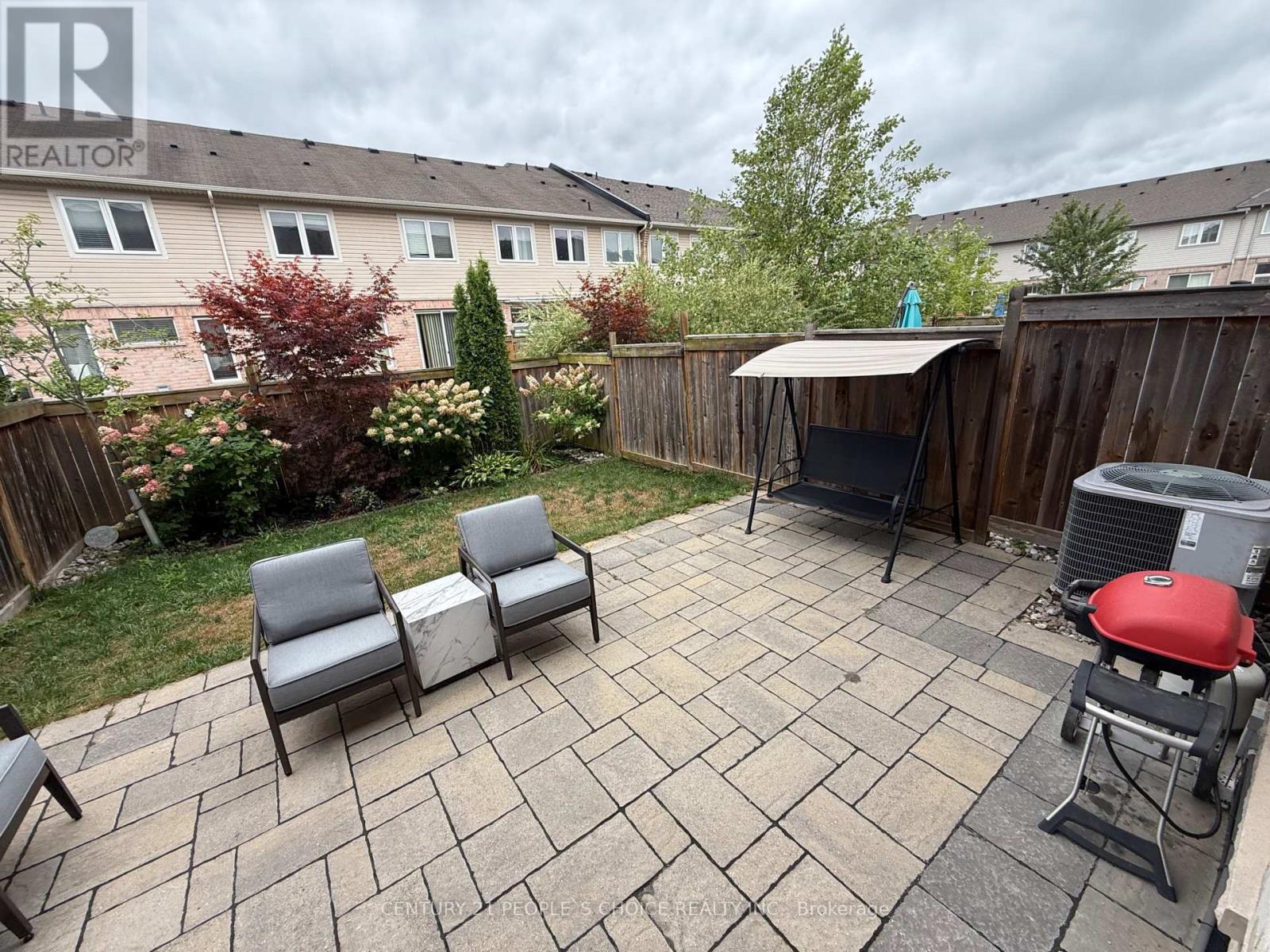 Photo 7 of 49 2019 Trawden Way, Oakville ON