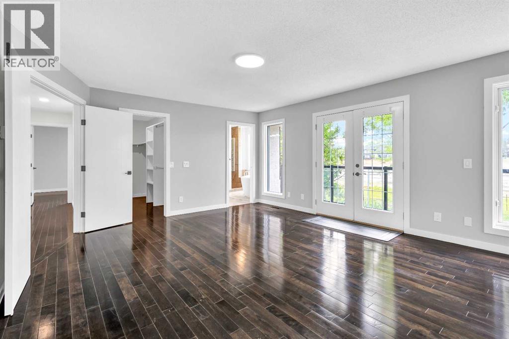 Photo 42 of 919 Shawnee Drive Sw, Calgary AB