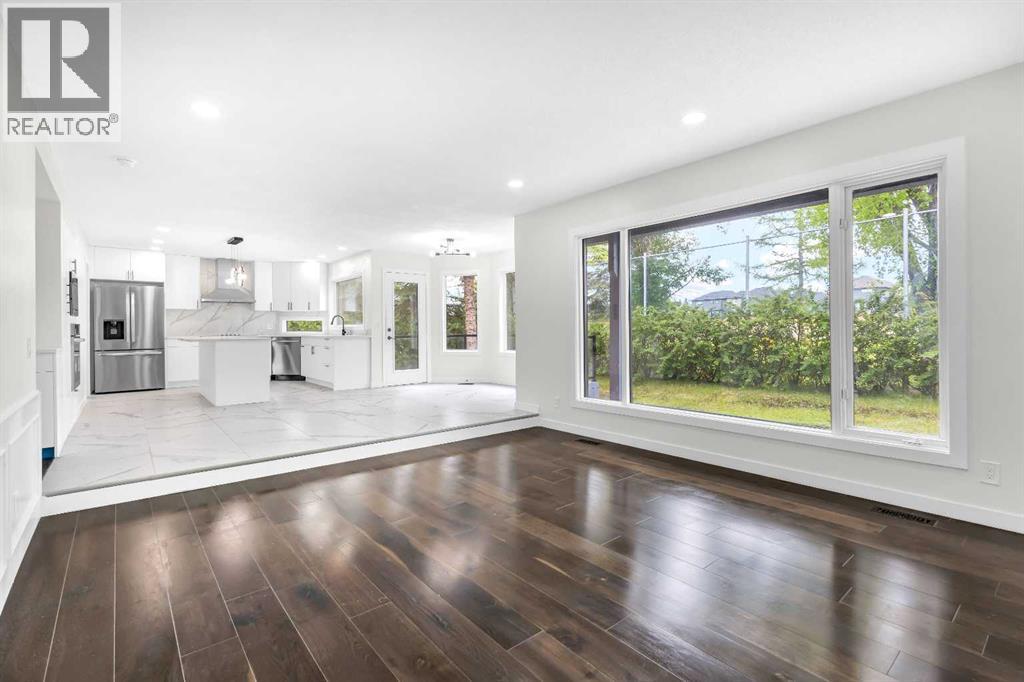 Photo 8 of 919 Shawnee Drive Sw, Calgary AB