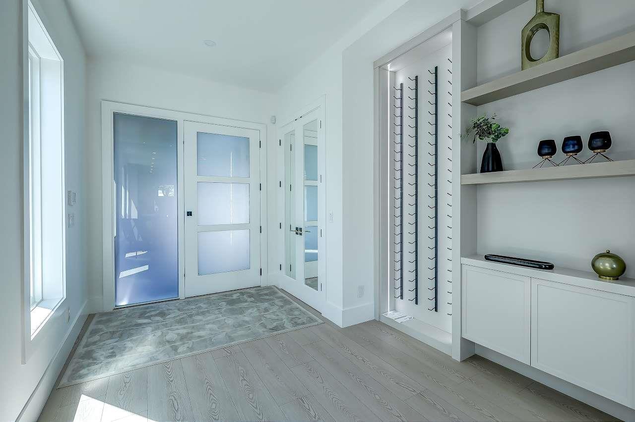 Photo 35 of 15569 Oxenham Avenue, White Rock BC