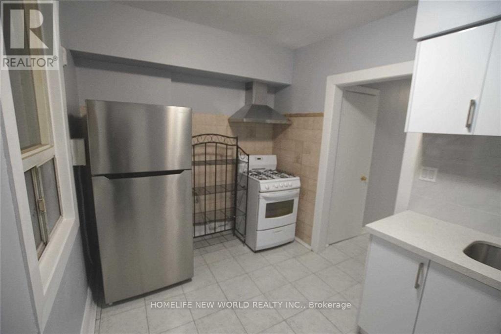 Photo 1 of 2nd Floor 1104 College Street, Toronto ON