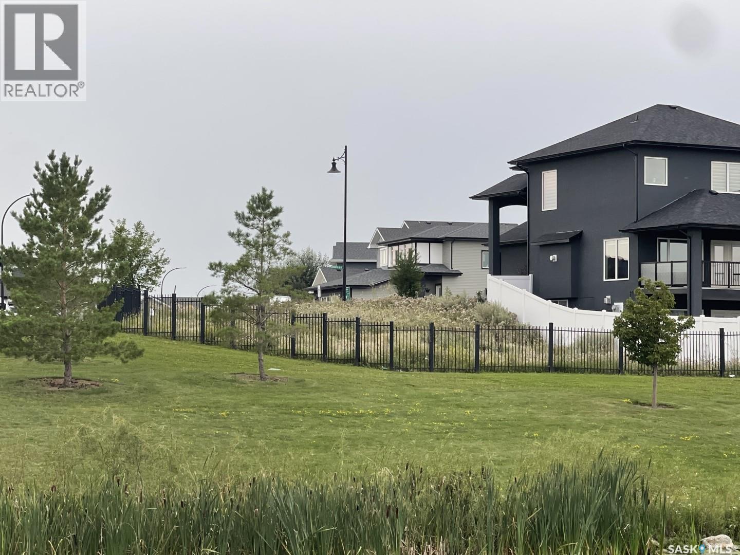 Photo 9 of 702 Kensington Boulevard, Saskatoon SK