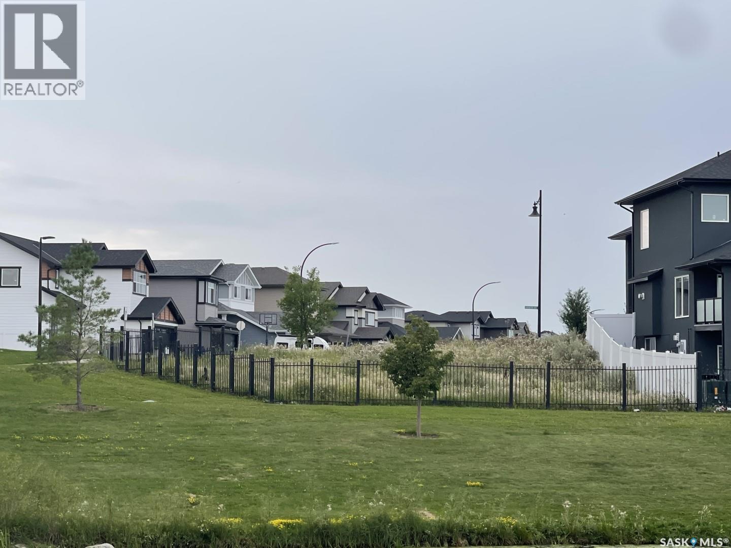 Photo 6 of 702 Kensington Boulevard, Saskatoon SK