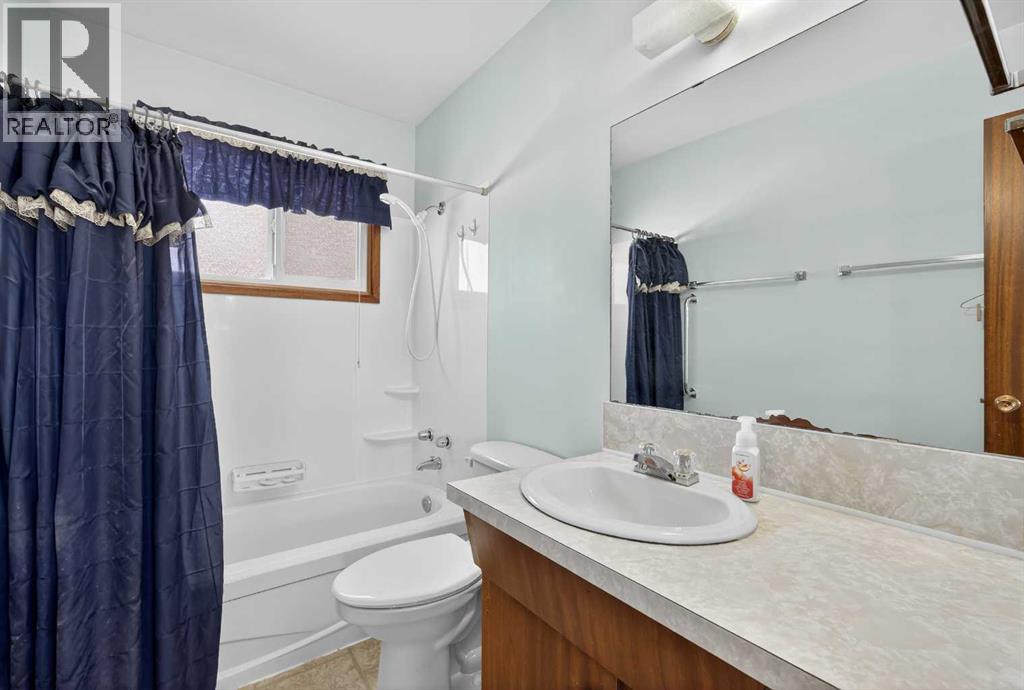 Single Family House Bungalow for Sale in   Avenue SE Dover Calgary 