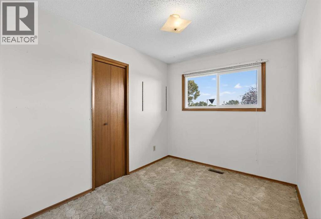 Single Family House Bungalow for Sale in   Avenue SE Dover Calgary 