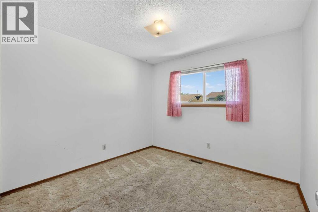 Single Family House Bungalow for Sale in   Avenue SE Dover Calgary 