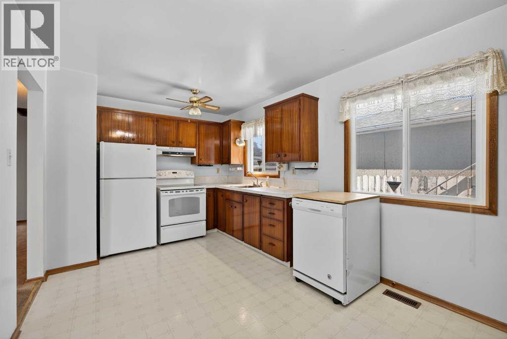 Single Family House Bungalow for Sale in   Avenue SE Dover Calgary 