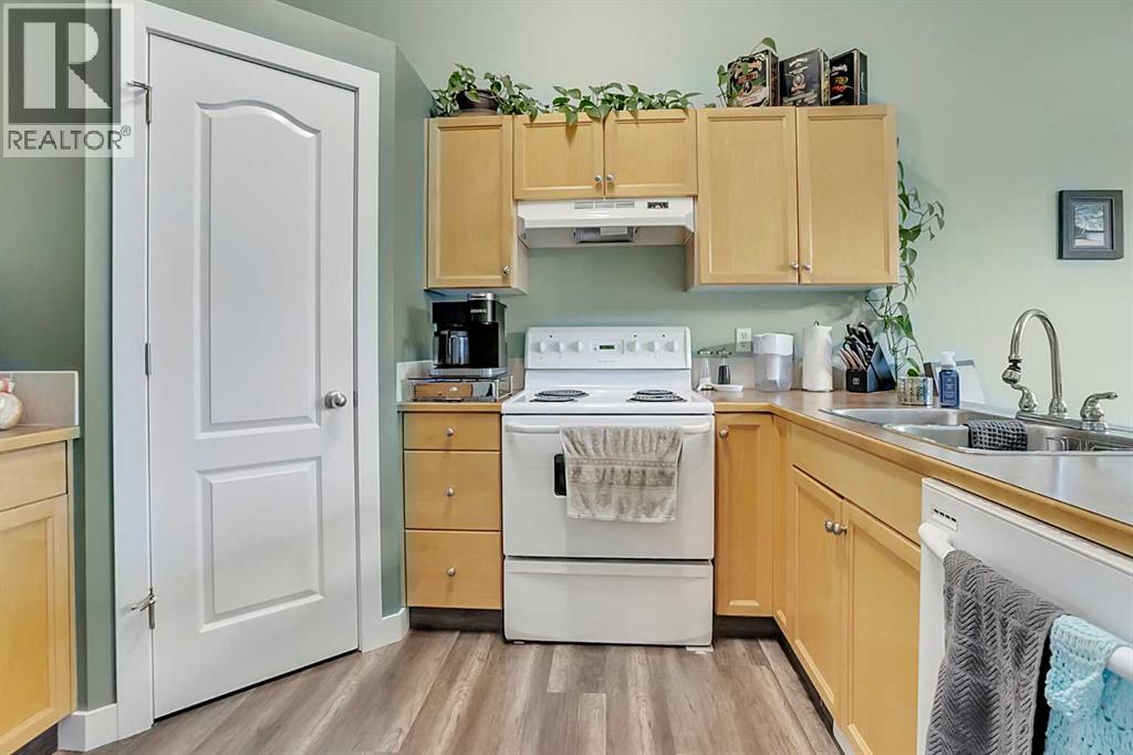 Photo 11 of 219 Lancaster Drive, Red Deer AB