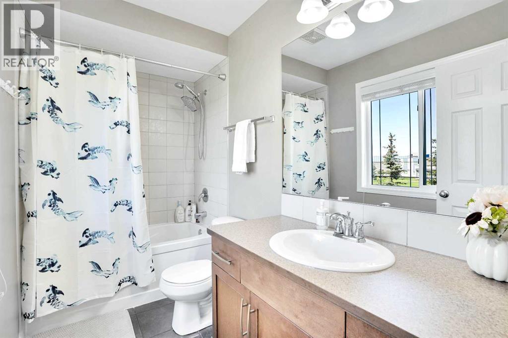 Photo 13 of 174 Windstone Avenue Sw, Airdrie AB
